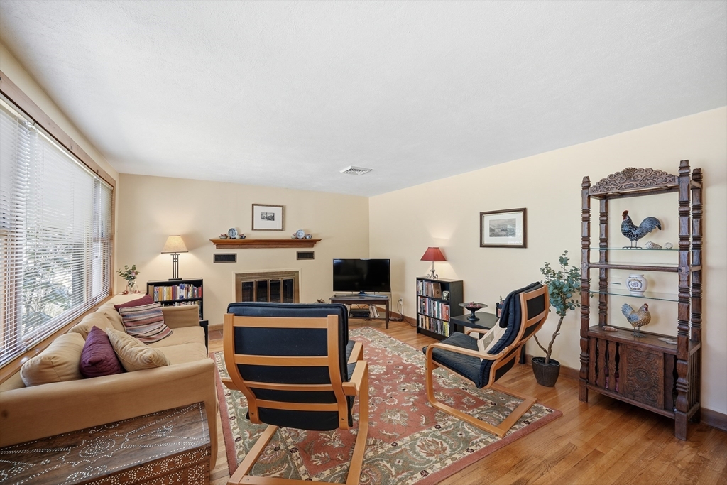 12 Ranch Avenue Easthampton, MA 01027 - Photo 19 of 42