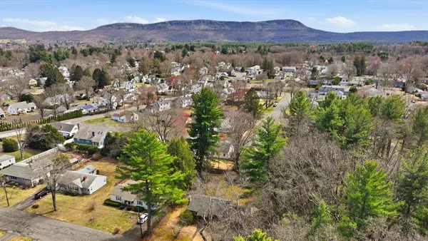 $449,900 | 12 Ranch Avenue, Easthampton, MA 01027