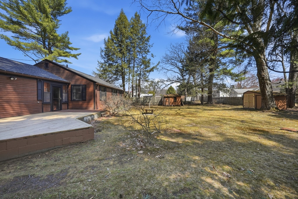 12 Ranch Avenue Easthampton, MA 01027 - Photo 6 of 42