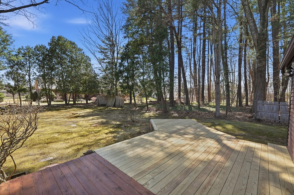 12 Ranch Avenue Easthampton, MA 01027 - Photo 8 of 42