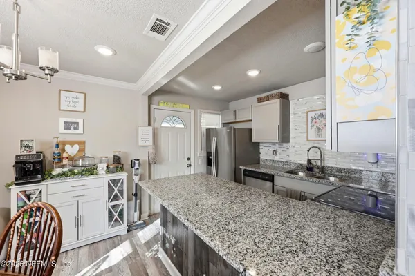$1,850 | 5327 Lexington Avenue, Jacksonville, FL 32210