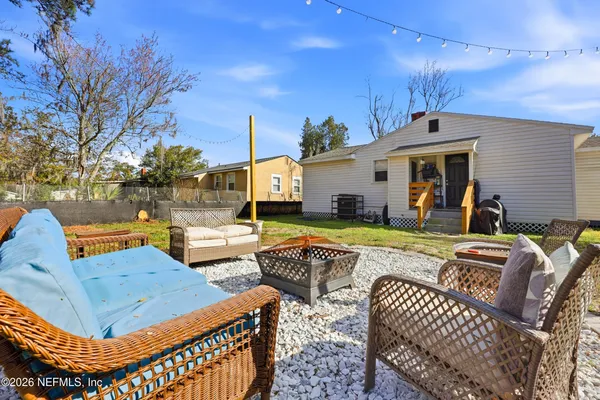 $1,850 | 5327 Lexington Avenue, Jacksonville, FL 32210