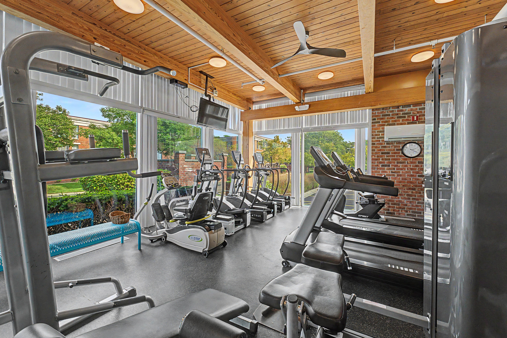 352 Kelburn Road, Unit 222 Deerfield, IL 60015 - Photo 23 of 43 Gallery Image 23