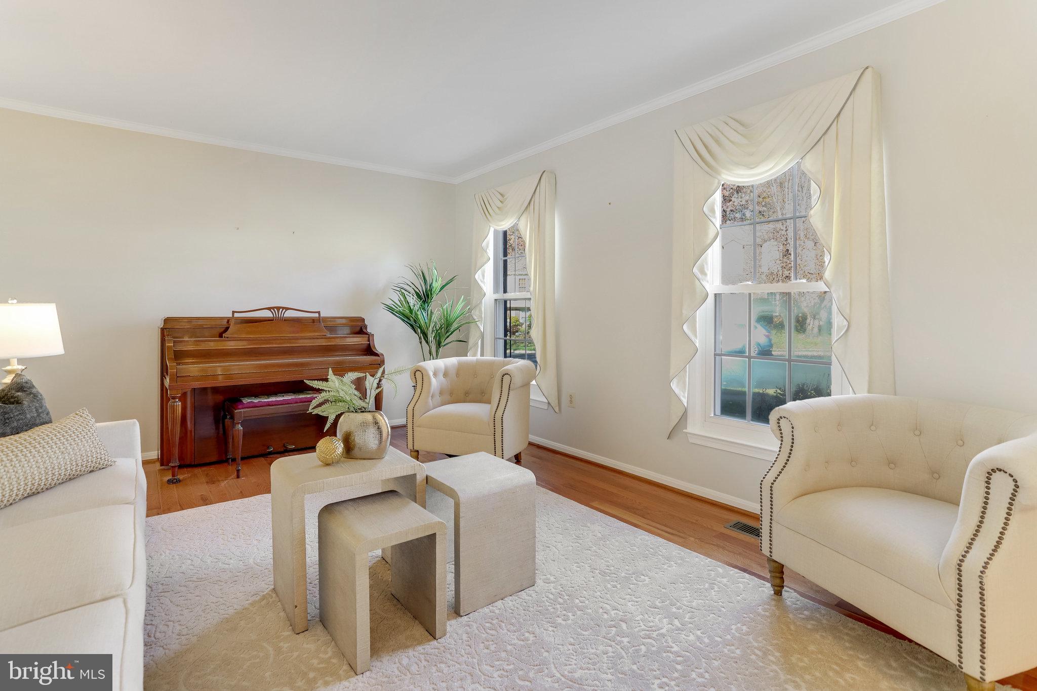 8103 Viola Street Springfield, VA 22152 - Photo 12 of 98