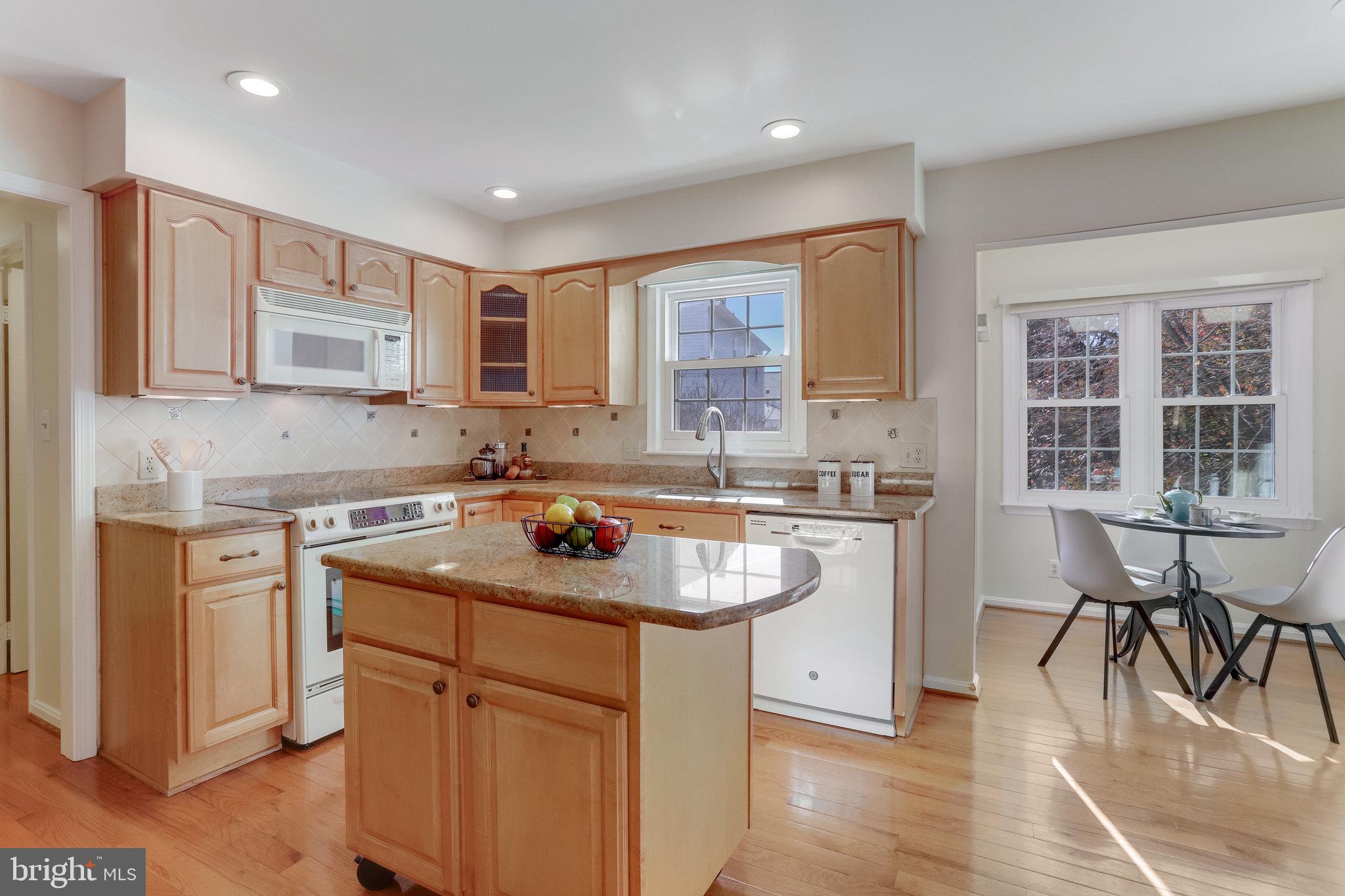 8103 Viola Street Springfield, VA 22152 - Photo 26 of 98