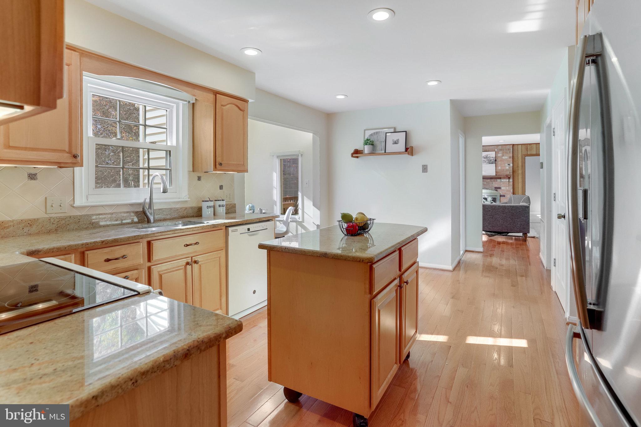 8103 Viola Street Springfield, VA 22152 - Photo 29 of 98