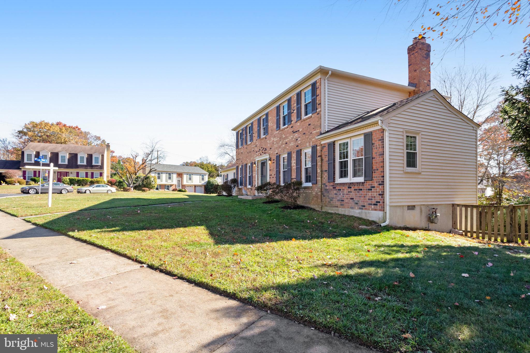 8103 Viola Street Springfield, VA 22152 - Photo 6 of 98