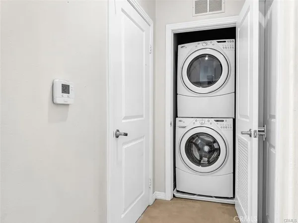 $2,800 | 931 East Walnut Street, Unit 607, Pasadena, CA 91106