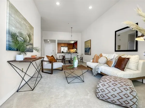 $2,800 | 931 East Walnut Street, Unit 607, Pasadena, CA 91106