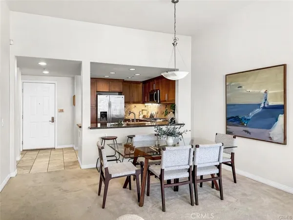 $2,800 | 931 East Walnut Street, Unit 607, Pasadena, CA 91106