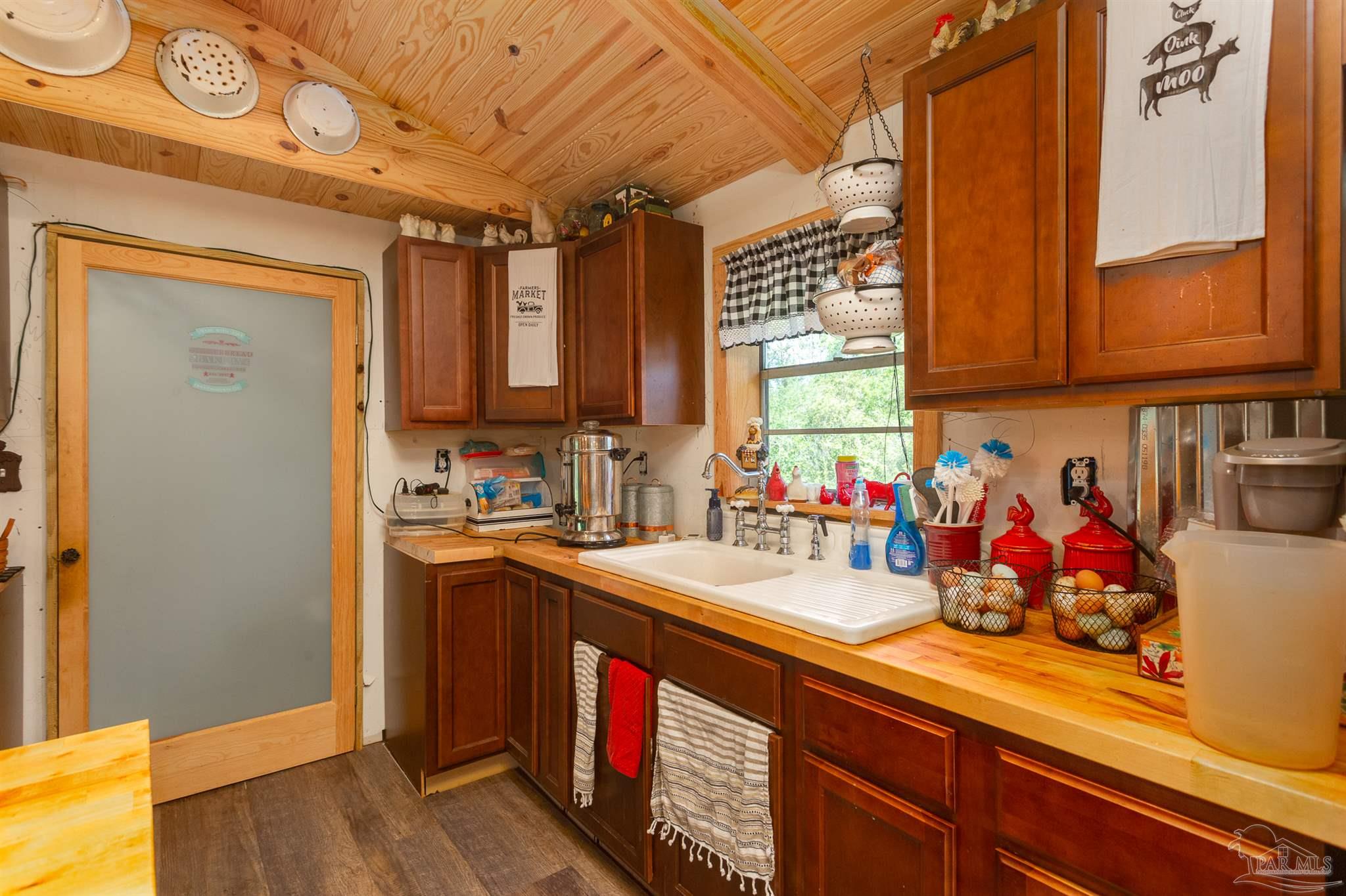 8271 Beulah Road Pensacola, FL 32526 - Photo 8 of 36 Gallery Image 8