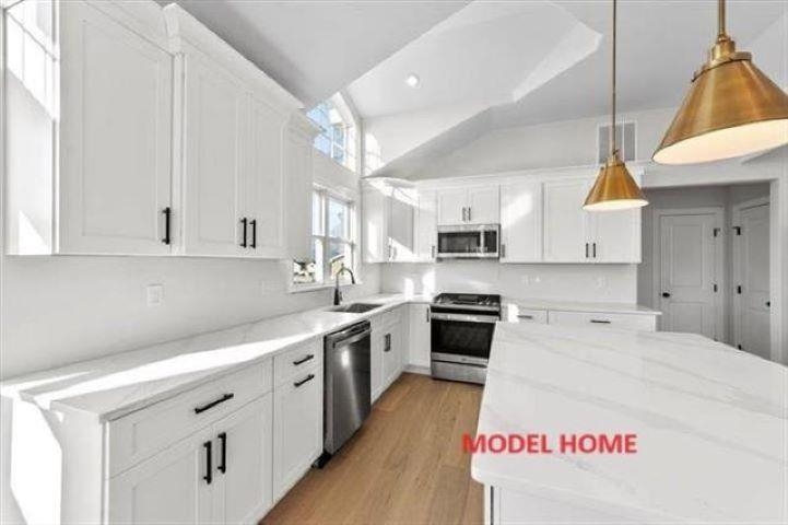 210 39th Street, Unit WEST Sea Isle City, NJ 08243 - Photo 4 of 18