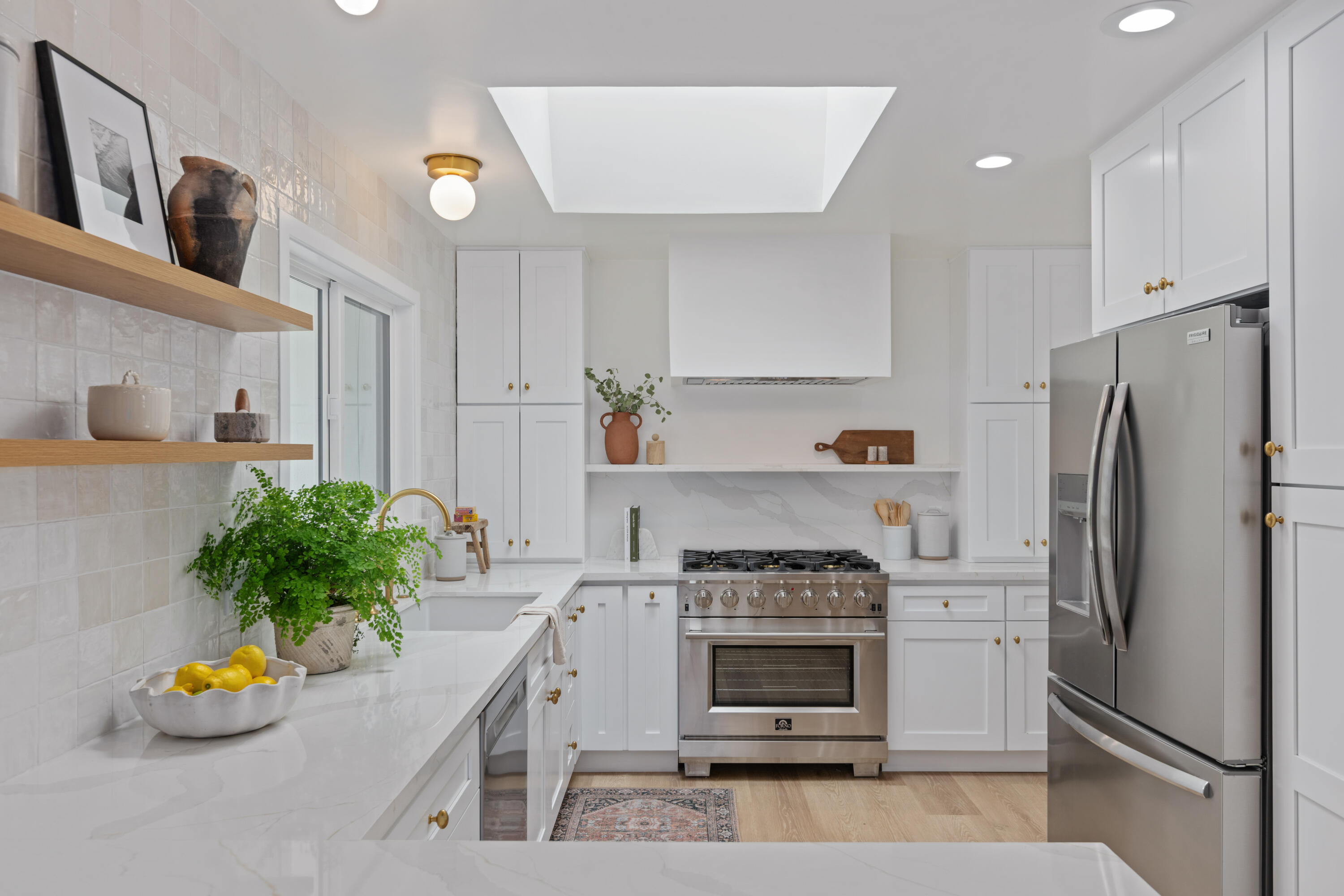 997 North San Marcos Road Santa Barbara, CA 93111 - Photo 9 of 36 Kitchen