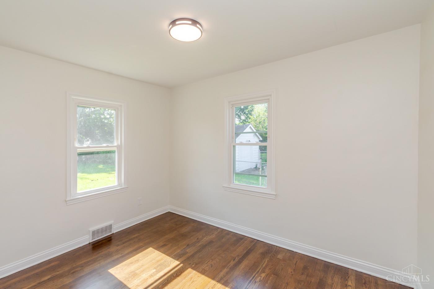 113 Gideon Road Middletown, OH 45044 - Photo 14 of 35