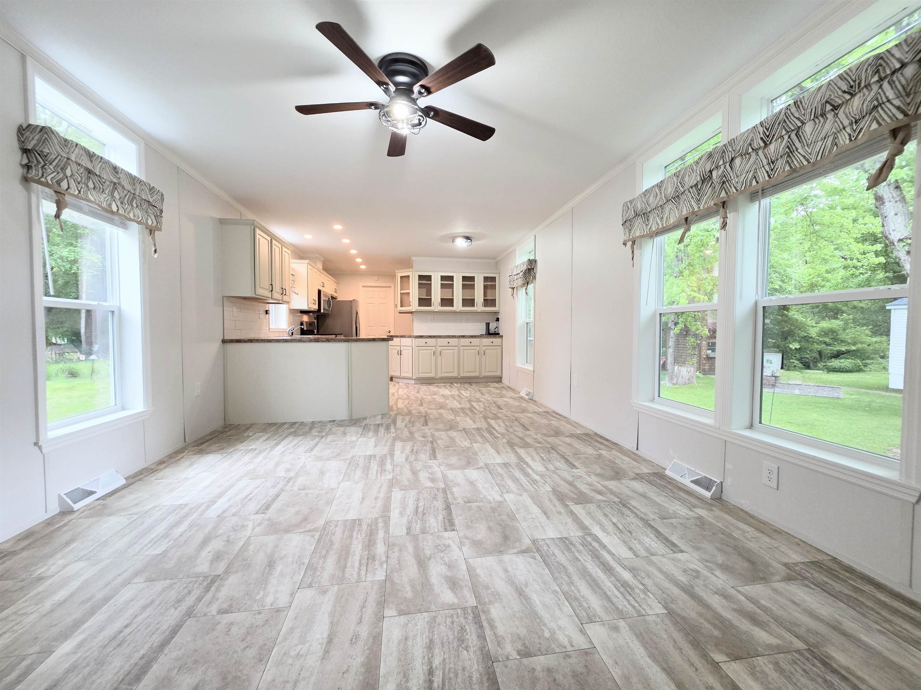 34 Stevens Drive Concord, NH 03301 - Photo 4 of 15