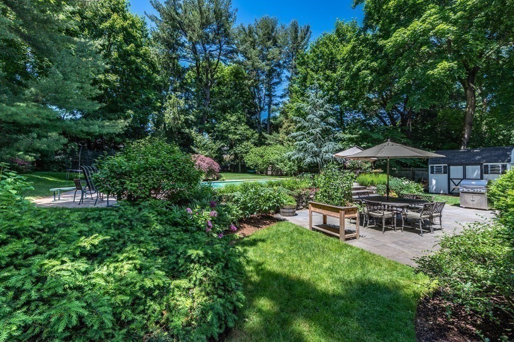 26 Country Club Road Newton, MA 02459 - Photo 7 of 36