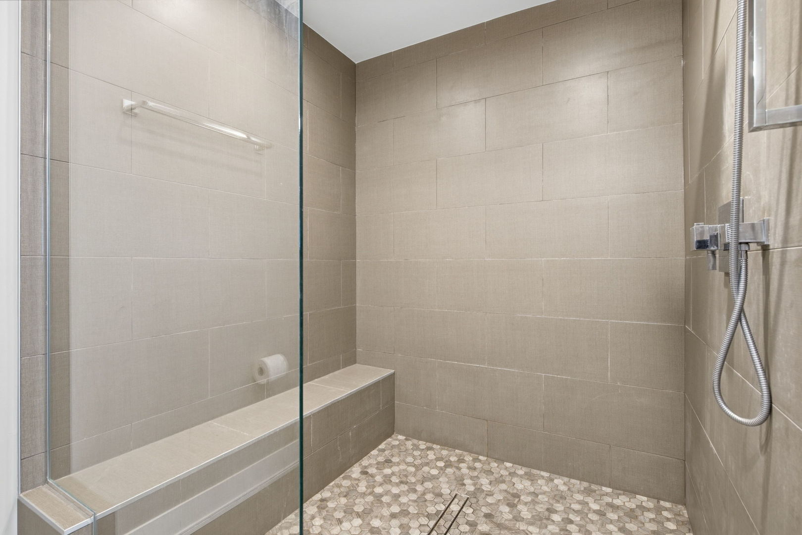 236 South Racine Avenue, Unit 501 Chicago, IL 60607 - Photo 22 of 31