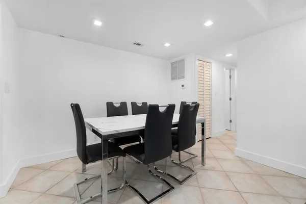 $2,195 | 1439 South Ocean Boulevard, Unit 215, Pompano Beach, FL 33062