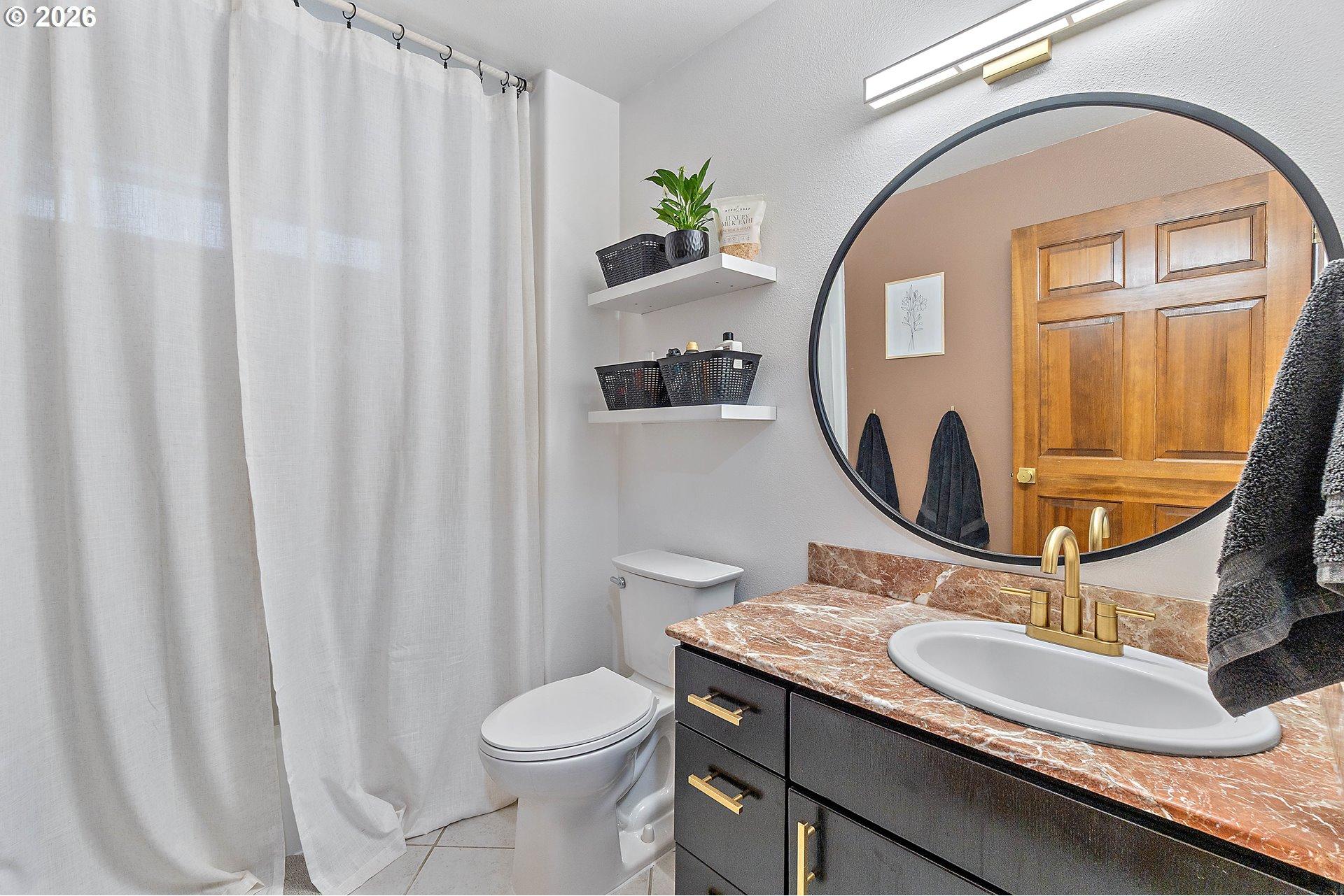 29260 Harbor View Rainier, OR 97048 - Photo 26 of 48 Bathroom