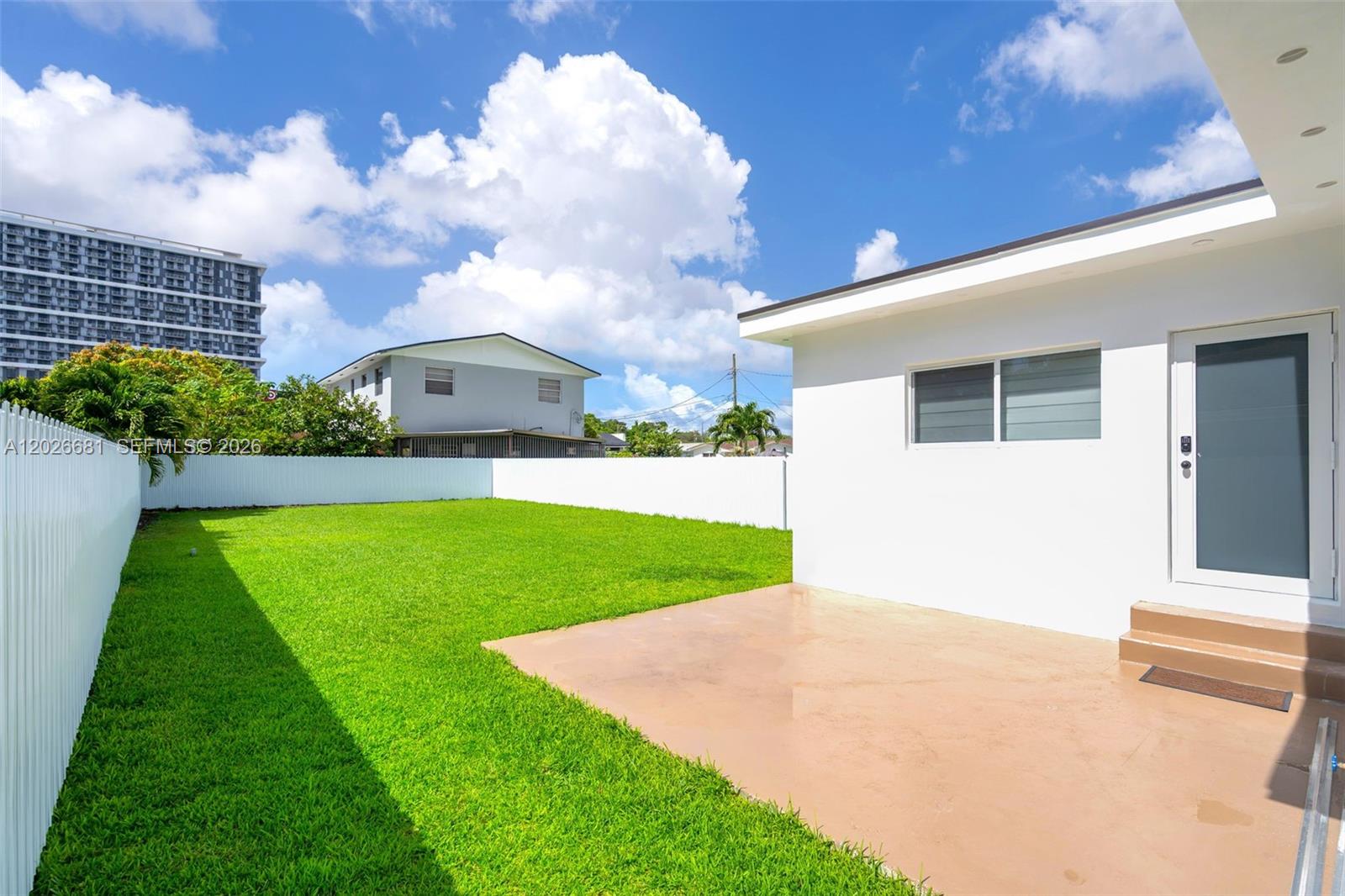 2810 Southwest 26th Street, Unit 2810 Miami, FL 33133 - Photo 16 of 19