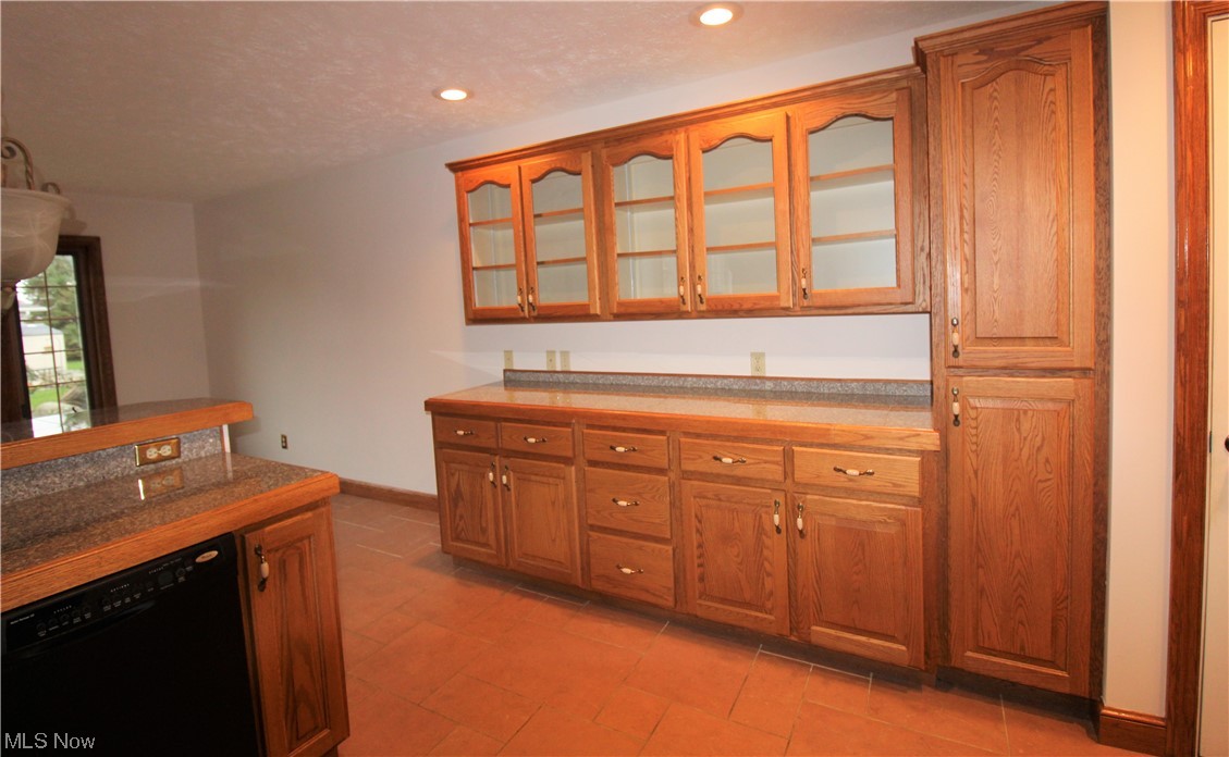 10449 Smucker Road Orrville, OH 44667 - Photo 7 of 35