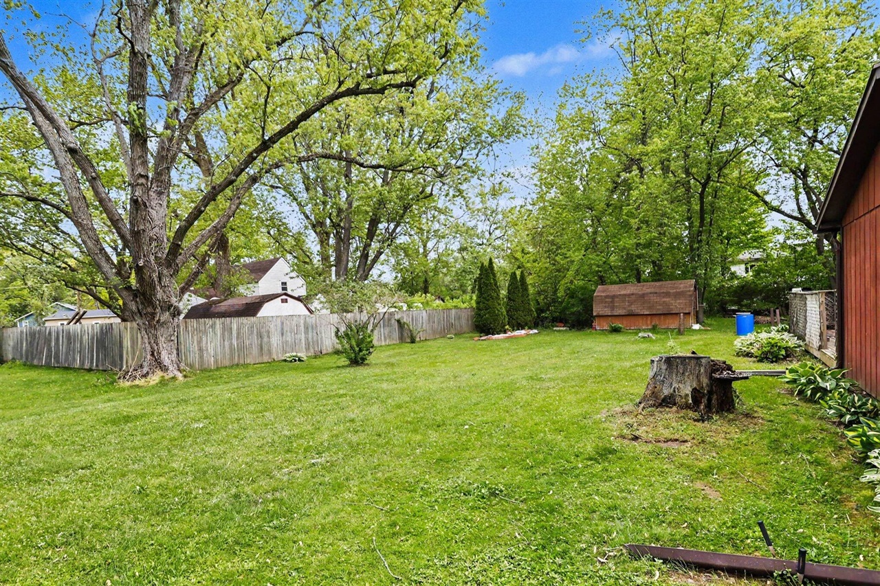 8223 Forest Beach Road Watervliet, MI 49098 - Photo 13 of 20