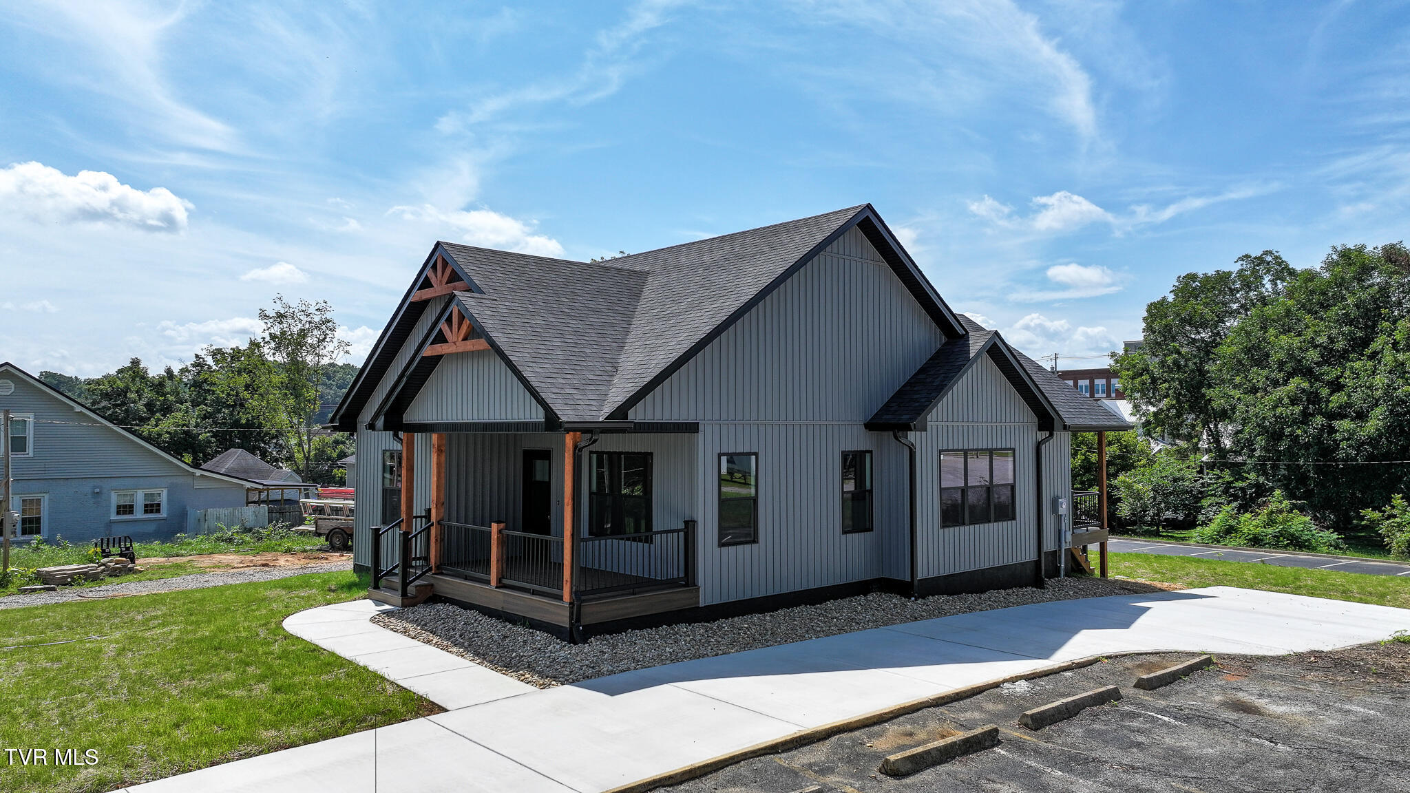 207 Hall Street Greeneville, TN 37745 - Photo 3 of 54 DJI_20260814181005_0155_D