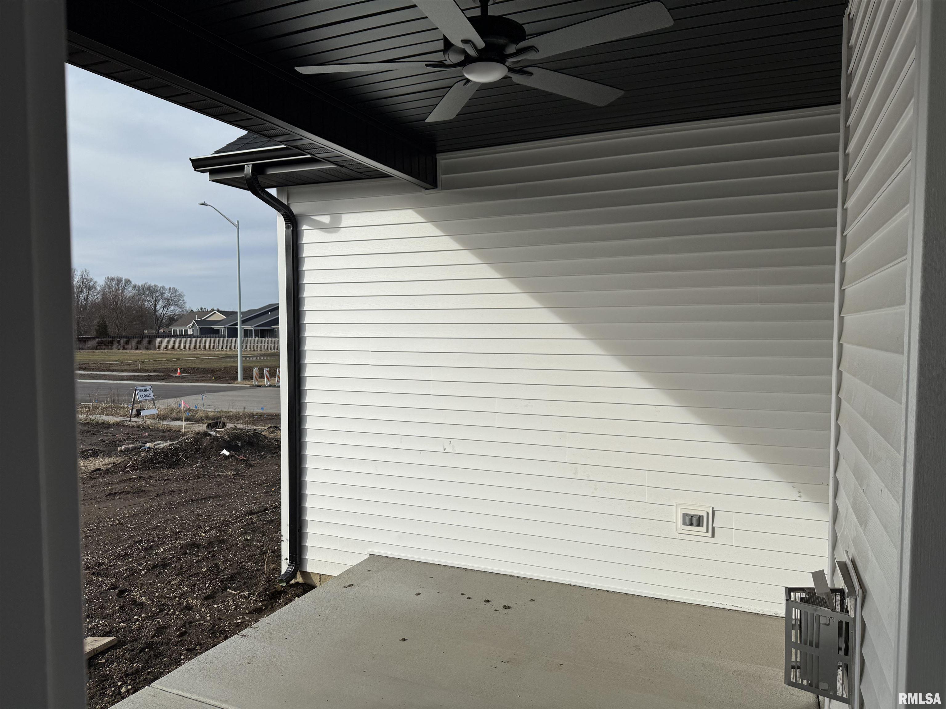 1601 Blenheim Drive Springfield, IL 62711 - Photo 14 of 21