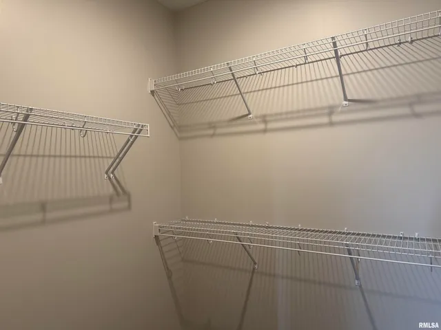 $2,800 | 1601 Blenheim Drive, Springfield, IL 62711