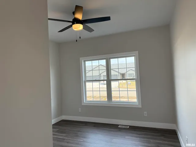 $2,800 | 1601 Blenheim Drive, Springfield, IL 62711