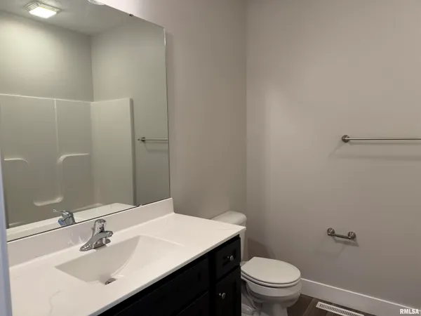 $2,800 | 1601 Blenheim Drive, Springfield, IL 62711