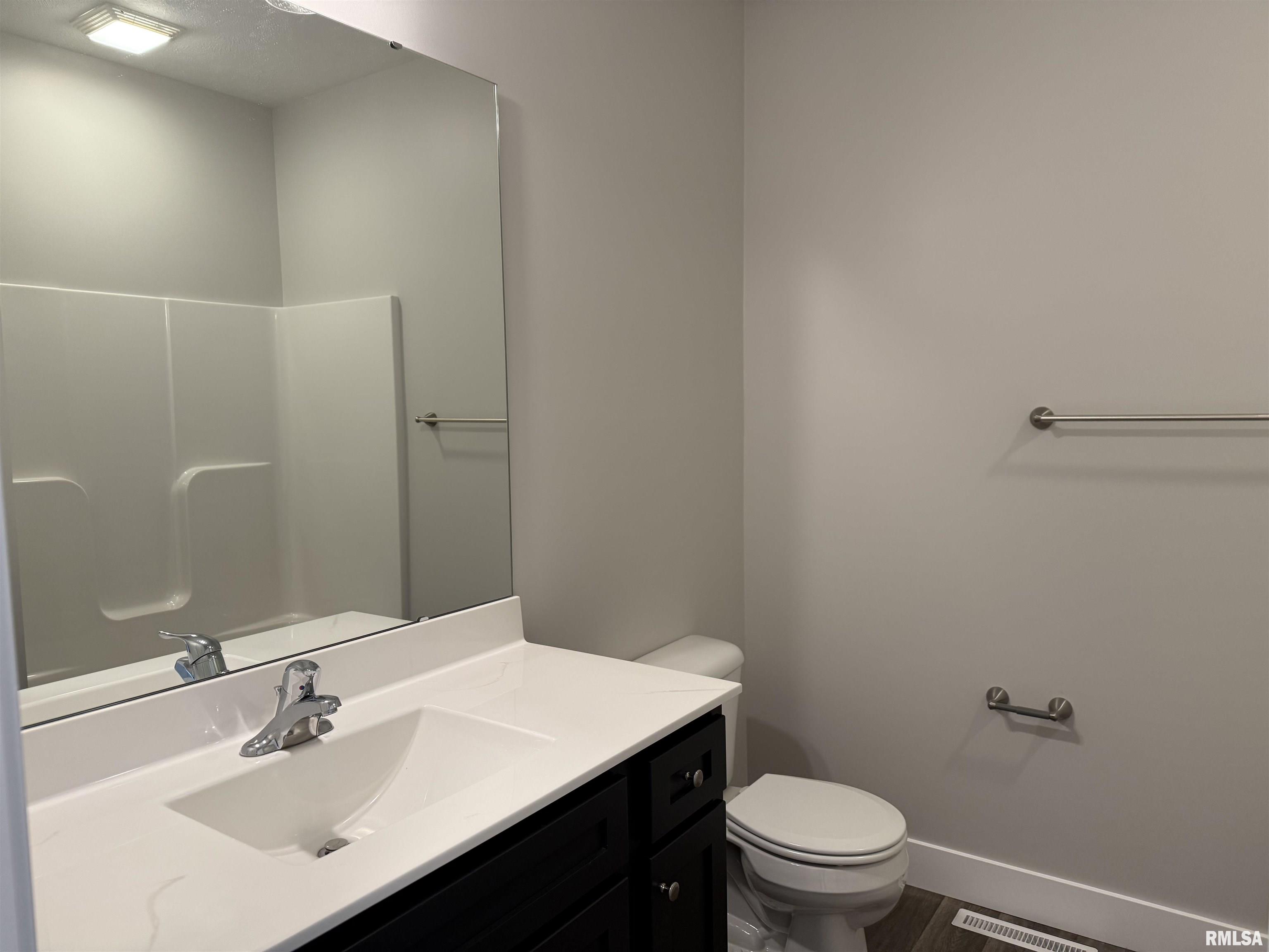 1601 Blenheim Drive Springfield, IL 62711 - Photo 5 of 21