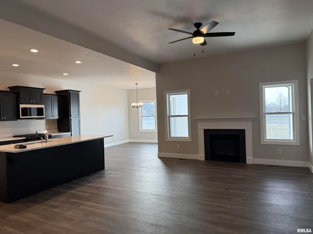 $2,800 | 1601 Blenheim Drive, Springfield, IL 62711