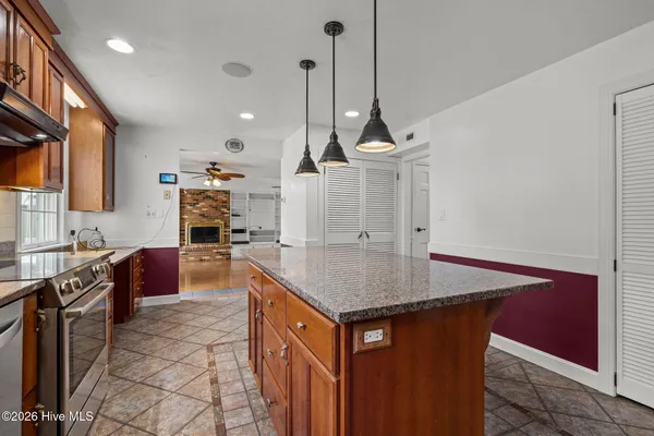 $544,900 | 201 Sycamore Drive, Beaufort, NC 28516