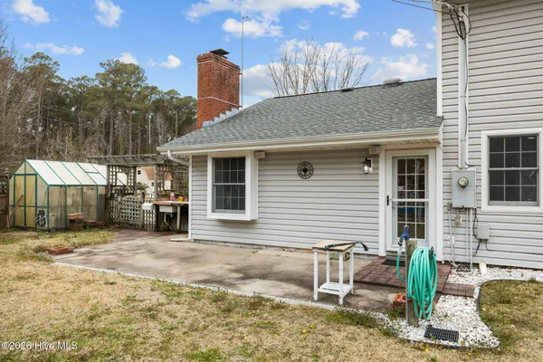 $544,900 | 201 Sycamore Drive, Beaufort, NC 28516