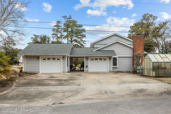 $544,900 | 201 Sycamore Drive, Beaufort, NC 28516