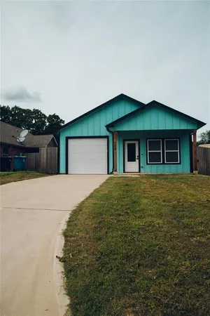 $225,000 | 729 East Sears Street, Denison, TX 75021