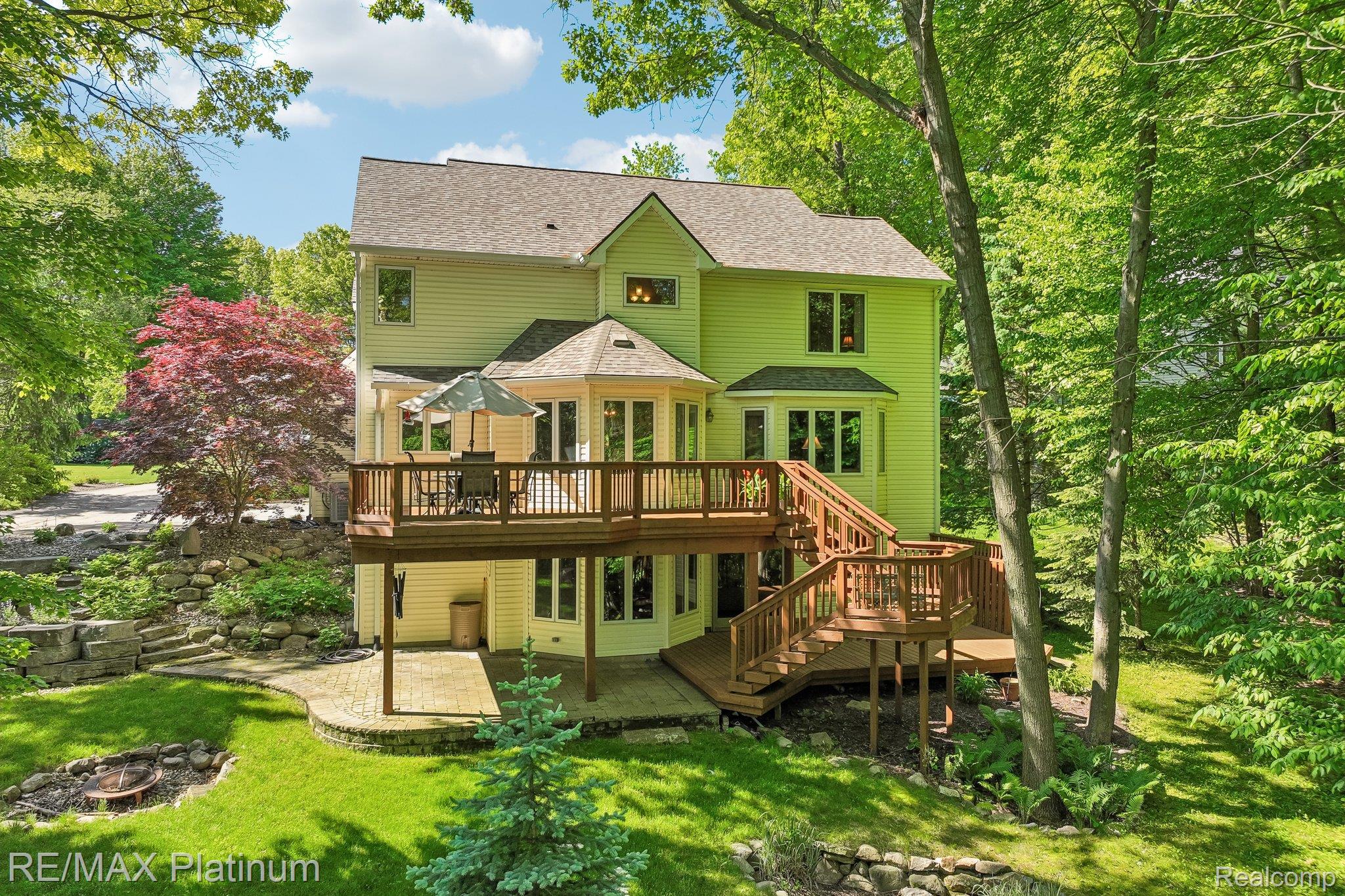 2260 Moorland's View Howell, MI 48855 - Photo 34 of 40 2260 Moorlands View