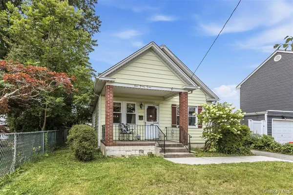 $699,000 | 144 Sycamore Street, West Hempstead, NY 11552