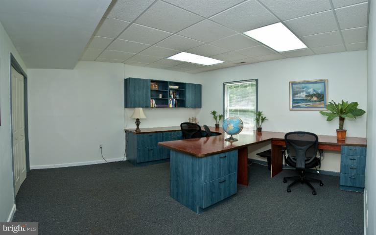 1454 Middletown Road Annapolis, MD 21409 - Photo 15 of 29 Interior (General)