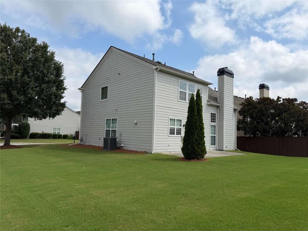 8910 Ruel Lane Suwanee, GA 30024 - Photo 3 of 18 Gallery Image 3