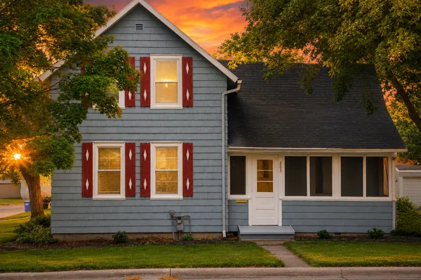 $219,900 | 303 Willow Street, Faribault, MN 55021
