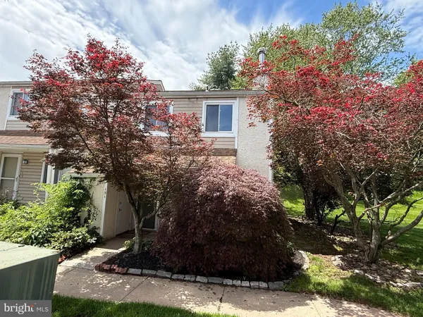 $310,000 | 151 Roskeen Court, Unit 131, Phoenixville, PA 19460