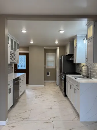 $2,260,000 | 1747 Oakdale Avenue, Green Bay, WI 54302