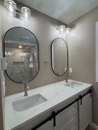 $2,260,000 | 1747-1749 Oakdale Avenue, Green Bay, WI 54302