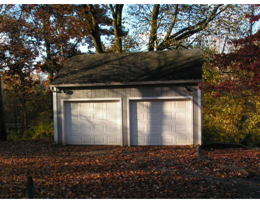 289 Sackett Road Westfield, MA 01085 - Photo 11 of 12 Gallery Image 11
