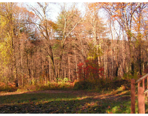 289 Sackett Road Westfield, MA 01085 - Photo 9 of 12 Gallery Image 9