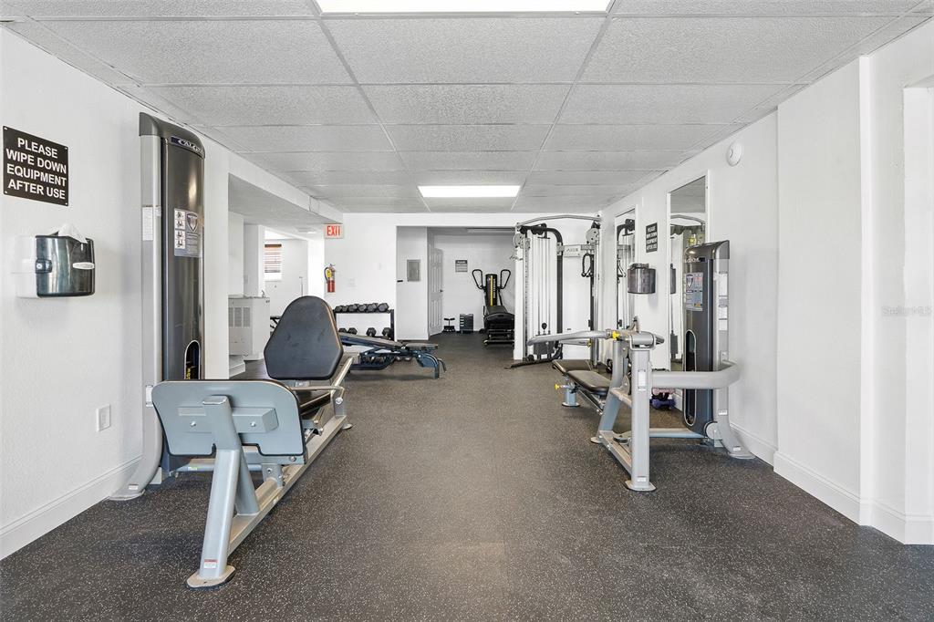 1 Boca Ciega Point Boulevard, Unit 113 St. Petersburg, FL 33708 - Photo 31 of 36 a living room with furniture