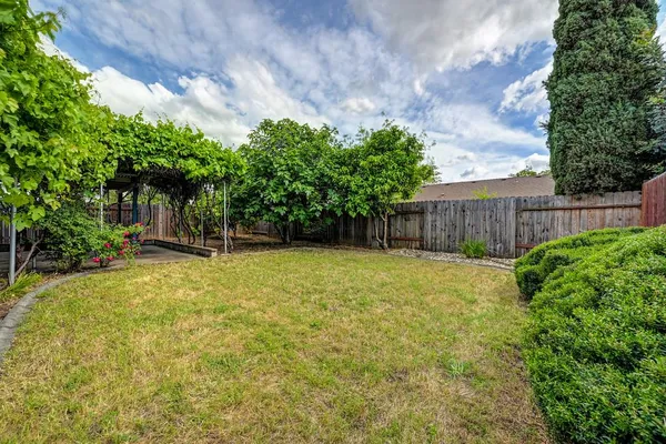$471,670 | 9088 Bramble Trail Way, Sacramento, CA 95826