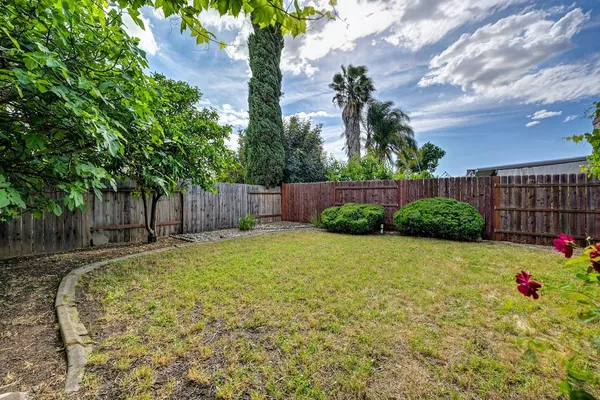 $471,670 | 9088 Bramble Trail Way, Sacramento, CA 95826
